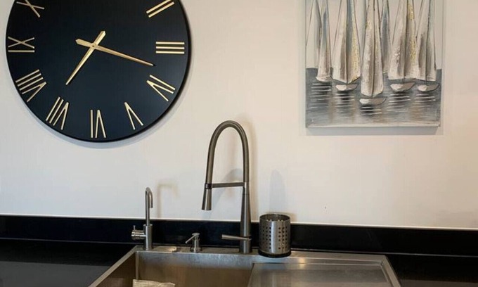 Southend-on-Sea Apartment | Amazing Views, Southend Central