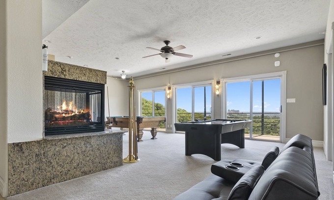 Table Rock Villa | Amazing Villa Close to Branson Strip!