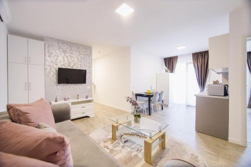 Oradea Apartment | Amber Dreams