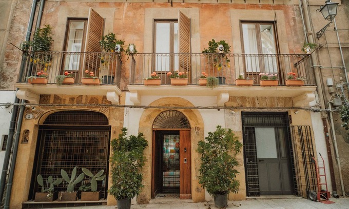 Albergheria House | Ambrosia-Timeless Hosting