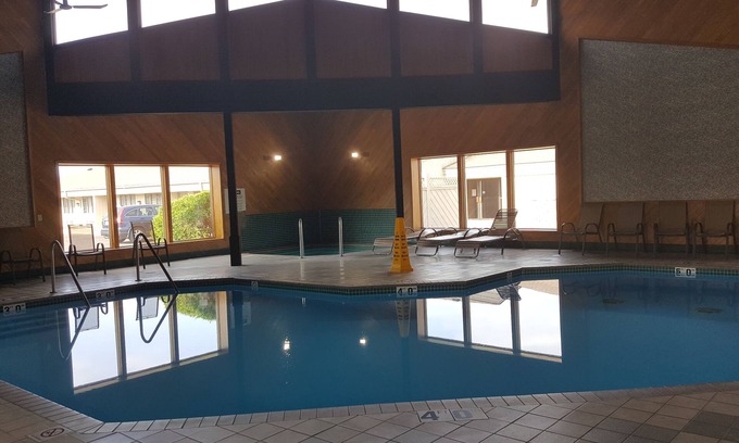 Chippewa Falls Hotel | Americas Best Value Inn Chippewa Falls