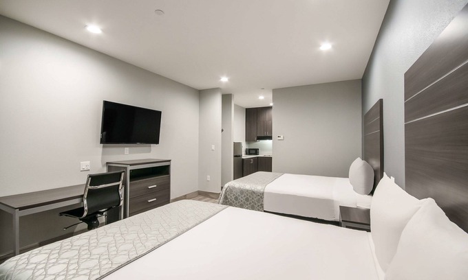 Northside Hotel | Americas Best Value Inn & Suites NE Houston Downtown I-610