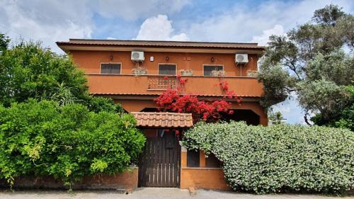 Zona XXXII Acilia Nord House | Ampie camere in villa in zona verde e tranquilla