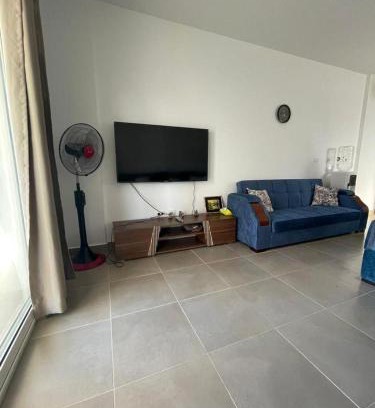Shurtah al-Dakhlah Ski Chalet | Amwaj chalet garden 2bedrooms