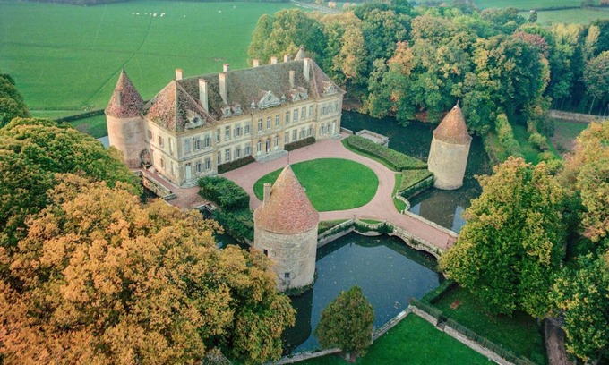 Champeau-en-Morvan House | AN 18th-CENT HAVEN RESIDING IN ITS OWN ELEGANT BURGUNDIAN SETTING - DORDOGNE