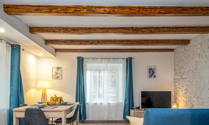 Audincourt Apartment | An authentic setting