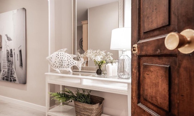 Old Town Apartment | Anamar