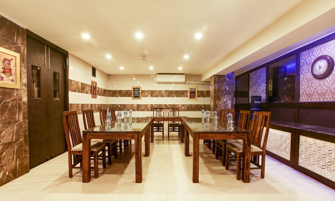 Sector D Hotel | Anand Bhawan