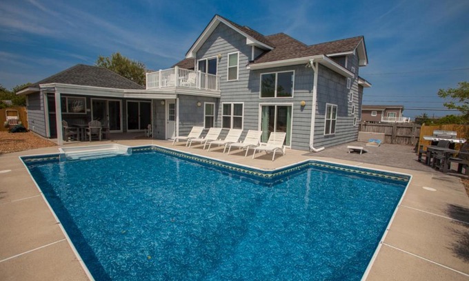 Sandbridge House | Anchor Down