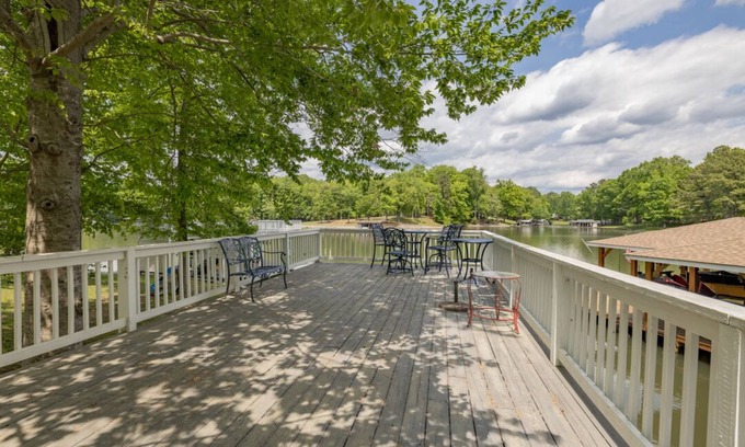 Moratuck Manor House | Anchor Management | Fantastic views! | 3 Night Minimum