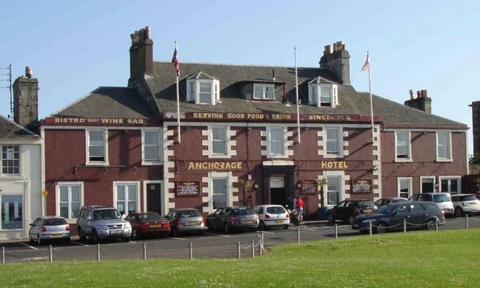 Troon Hotel | Anchorage Hotel Troon