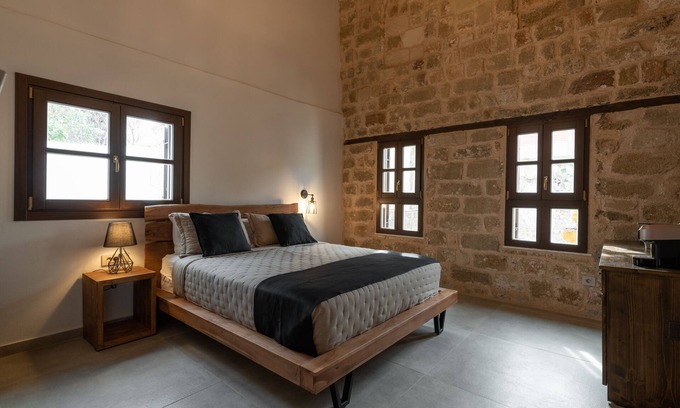 Rhodes Old Town Hotel | Ancient Knights Luxury SuitesnRomegas Suite 4