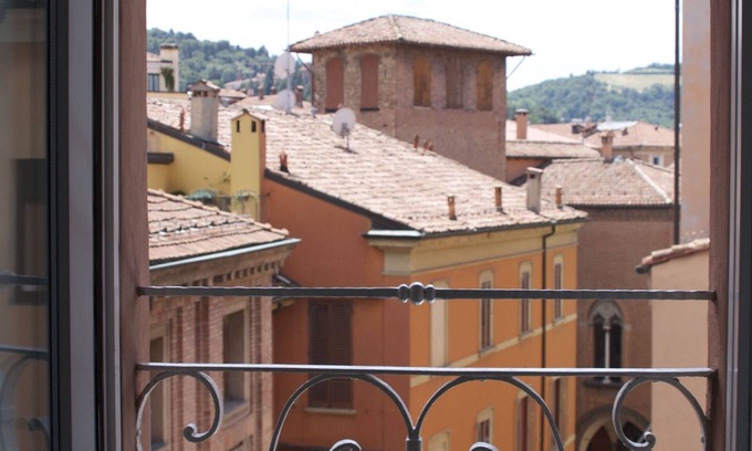 Historic Center Apartment | And airy apartment in the historic center -Wi Fi- Air Conditioning