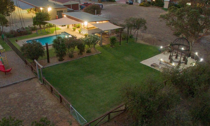 Angaston Hotel | Angaston Vineyards Motel