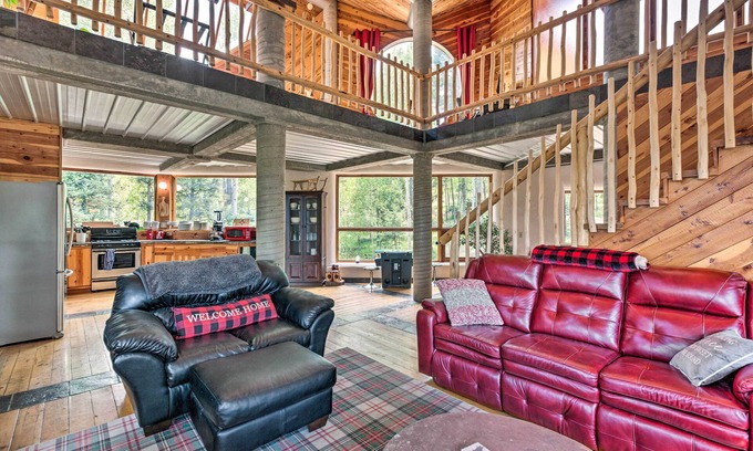 Angel Fire Cabin | Angel Fire Cabin w/Deck ~ 2 Mi to Ski & Hiking!