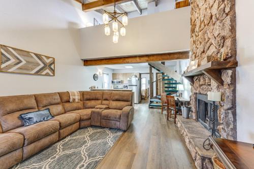 Angel Fire Apartment | Angel Fire Condo Less Than half Mi to Resort and Bike Park!