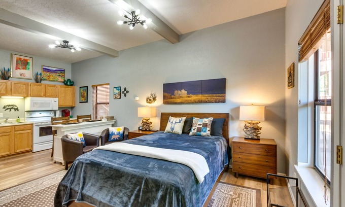 Angel Fire Apartment | Angel Fire Studio w/Fireplace, Walk to Resort!