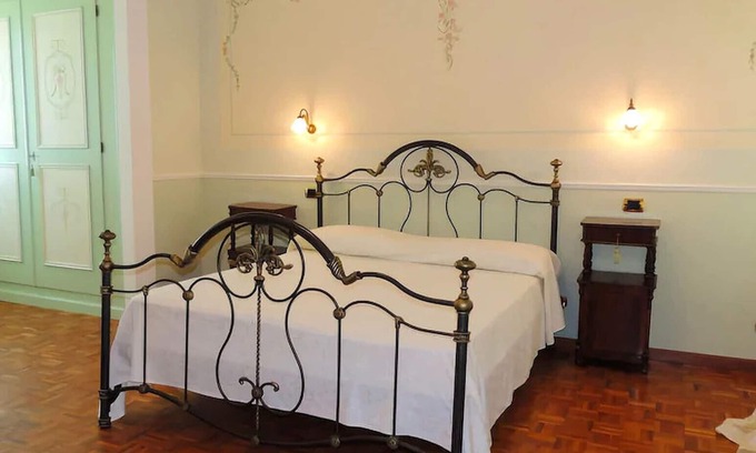 Servigliano Villa | Angela Garden B&B - Villa in oasis of peace