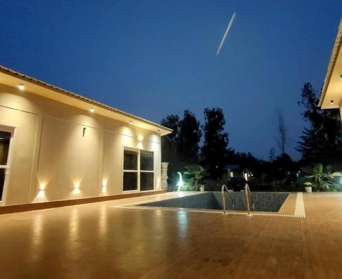 Noida House | ANGELFARMHOUSE