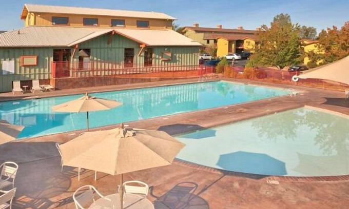 Angels Camp Resort | Angels Camp Resort 2bdr Twin