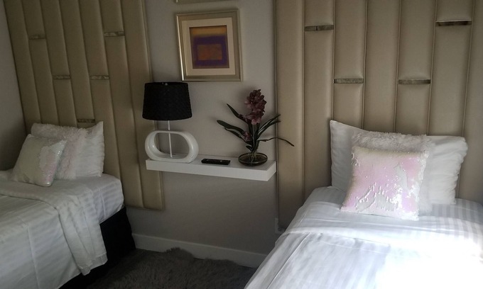 North Las Vegas Cabin | .annanananna