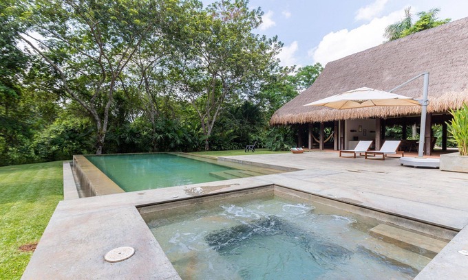 Anapoima Villa | Anp032 - Elegant house at Mesa de Yeguas Country Club