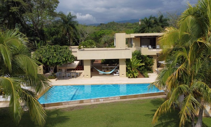 Anapoima Villa | Anp051 - Stunning villa with pool in Mesa de Yeguas