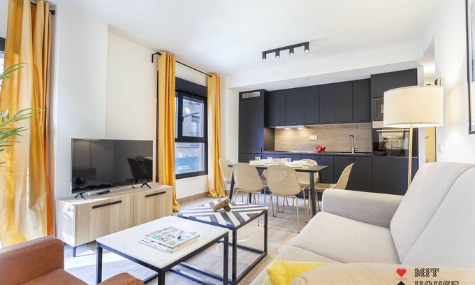 Atocha Apartment | Antonio Lopez X apartment in Madrid