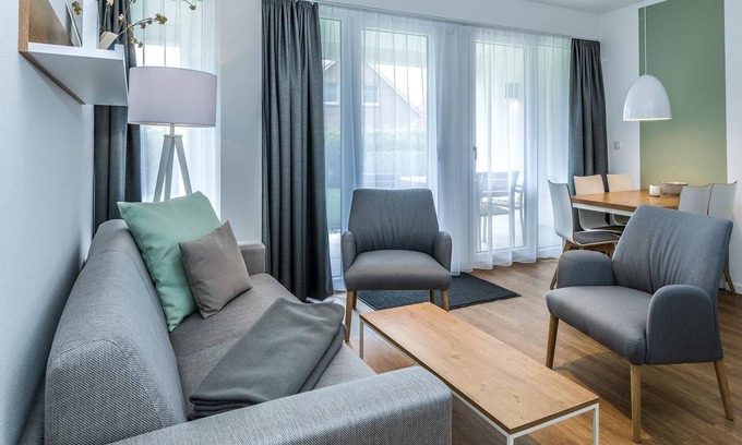 Bensersiel Apartment | Apartment, Strandnah, mit Großem Balkon, Parkplatz, Schwimmbad- & Saunanutzung