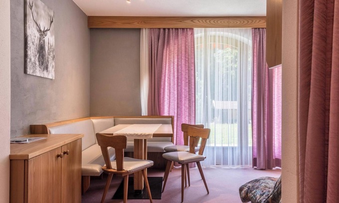 Castelrotto Apartment | Apartment "Ferienparadies Sabina Euringer" in the nature reserve directly on the Alpe di Siusi