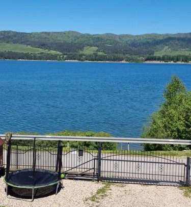 Frydman Apartment | APARTAMENT Z POMOSTEM nad Jeziorem Czorsztyńskim