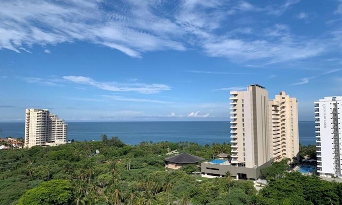 Santa Marta Apartment | Apartamento con Vista al Mar- Sector Bello Horizonte a 200 Metros de la Playa!
