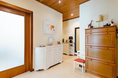 Santa Iria de Azoia Apartment | Apartamento Deluxe 3 bedroom