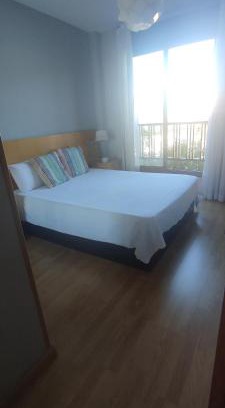 Rejas Apartment | Apartamento luminoso, tranquilo y bien equipado en Madrid, cerca del aeropuerto, IFEMA y estadio Metropolitano
