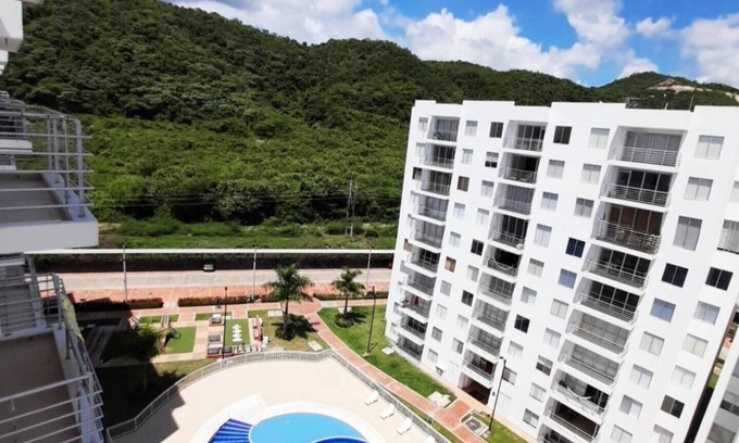 Girardot Apartment | Apartamento Moderno en conjunto cerrado con acceso a piscina para descansar.