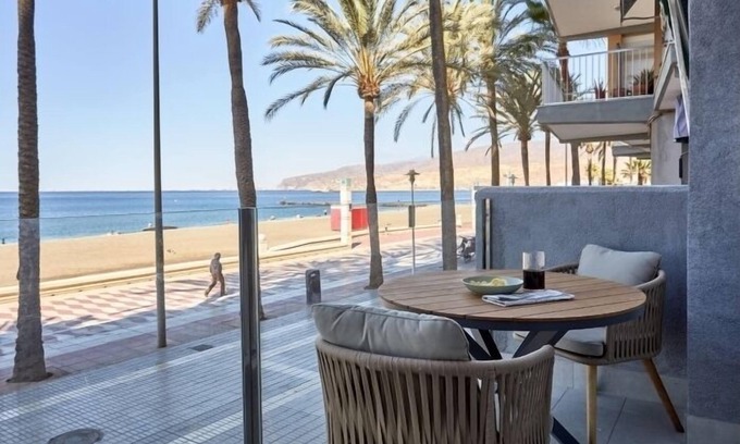 Almeria Apartment | Apartamentos Paseo Marítimo 9
