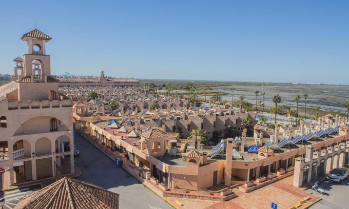 Centro Comercial Bahia Sur Apartment | Apartamentos Turísticos Bahía Sur