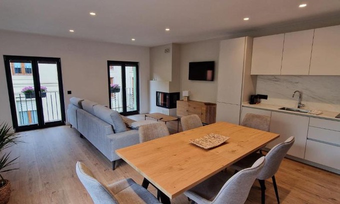 Camprodon Apartment | Apartaments El Trèvol