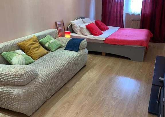 Leninskiy rayon Apartment | Апартаменты на Максима Горького