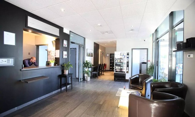 Chevilly-Larue Apartment | Aparthotel Adonis Paris Sud - 2 Rooms 4 People