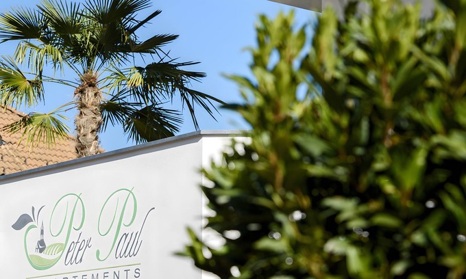 St. Pauls Apartment | Apartment 'Peter Paul Terrasseapp Burgenblick' with Mountain View and Terrace