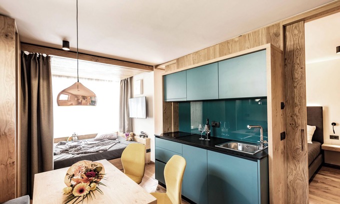 Siusi Apartment | Apartment "Mysciliar Tree III" with Mountain View, Wi-Fi, Garden, Terrace & Balcony