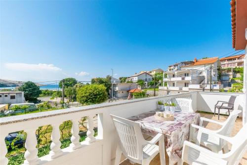 Lopar Apartment | Apartman Dragan i Slavica 200 m od plaže s terasom