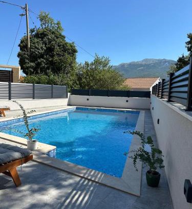Zagvozd Apartment | Apartman Ivan with pool
