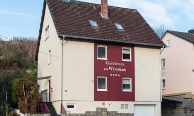 Bad Neuenahr-Ahrweiler Apartment | Apartment "Schlott" - Guesthouse on the vineyard (Winery Lingen)