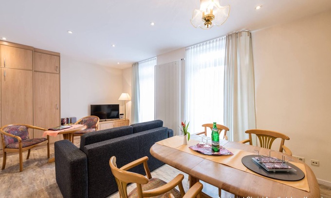 Bad Neuenahr-Ahrweiler Apartment | Apartment Gloria, 54 sqm, 1 bedroom, 1 living room/bedroom, max. 2 people plus 1-2 children