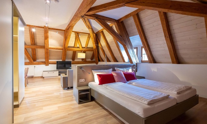 Immenstaad am Bodensee Apartment | Apartment No. 12, 72qm, 1 Schlafzimmer, 1 Wohn-/Schlafraum, max. 4 Personen