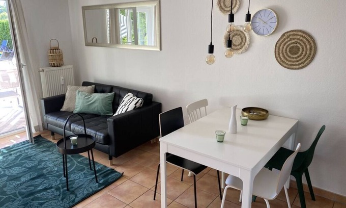 Ludwigshafen Apartment | Apartment with swimming pool