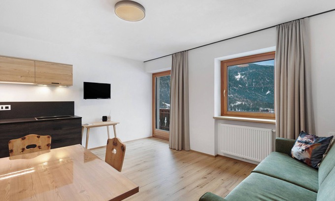 Anterselva Apartment | Apartment 'Pfaffingerhof Dolce Wood' with Mountain View, Shared Garden and Wi-Fi