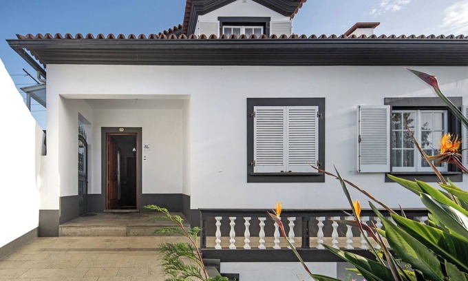 Santa Cruz da Graciosa Apartment | Apartment 'Bettencourt 2 Rooms' with Mountain View, Private Terrace and Wi-Fi